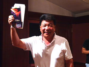 ニアピン賞(NINE青山招待券)岸野代表