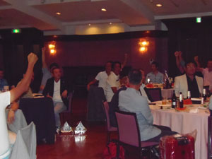 ���̏Ē��u�X�ɑ��v���߂���W�����P�����