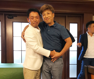 ���F�I��̃T�C�����胆�j�t�H�[�����o��