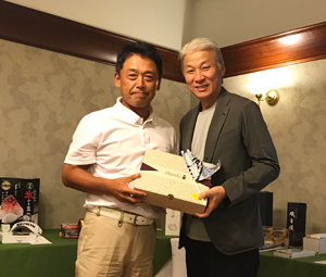 ���D���@�������